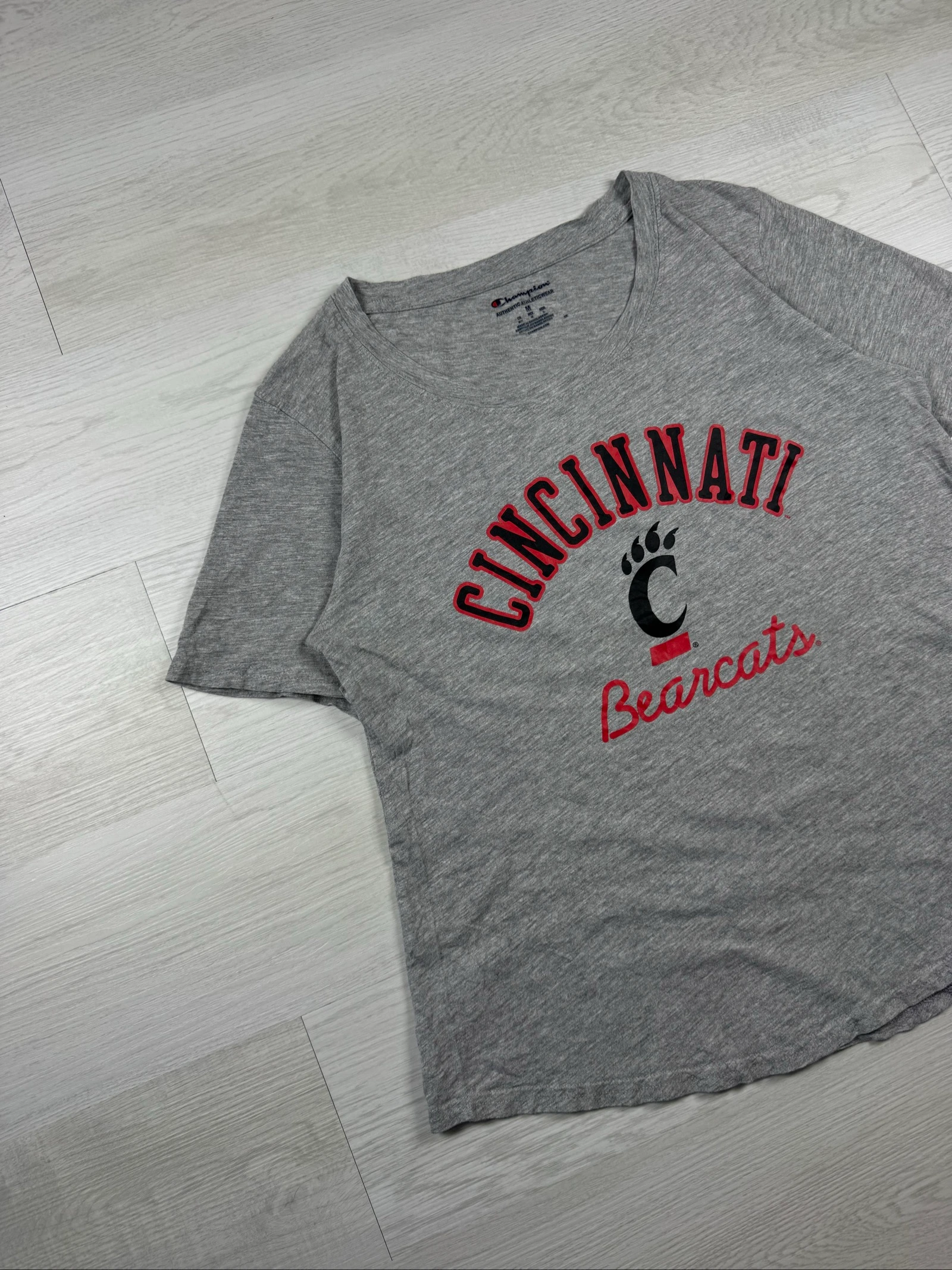 Champion Cincinnati Bearcats NCAA T-Shirt Grey Logo Embroidered Sleeve Size M – photo 5